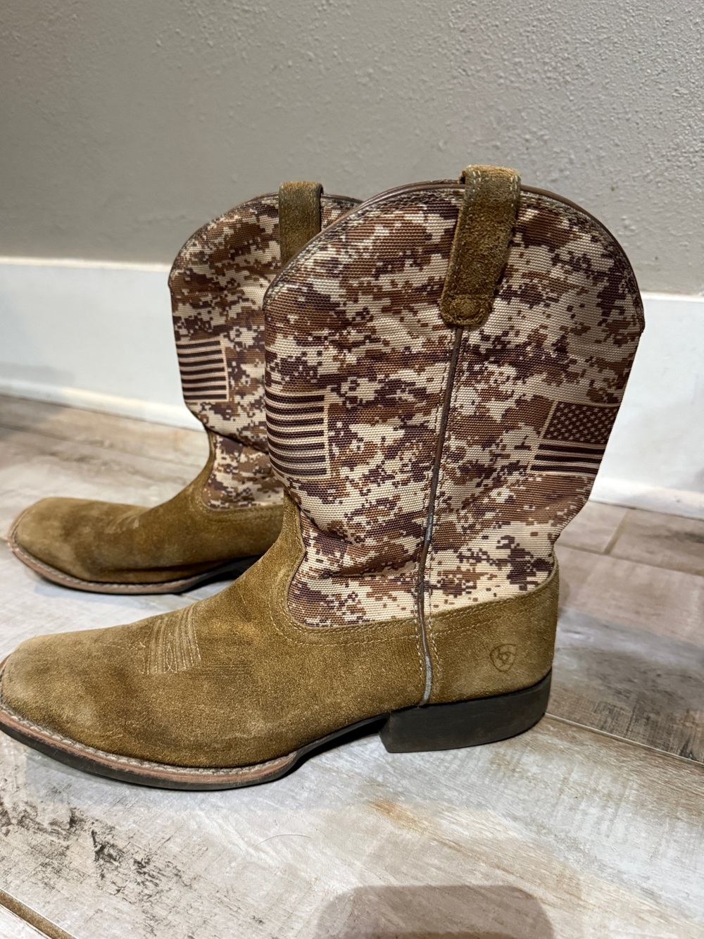 Arita Patriot Antique Camo Square Toe Pull On Cowboy Boots